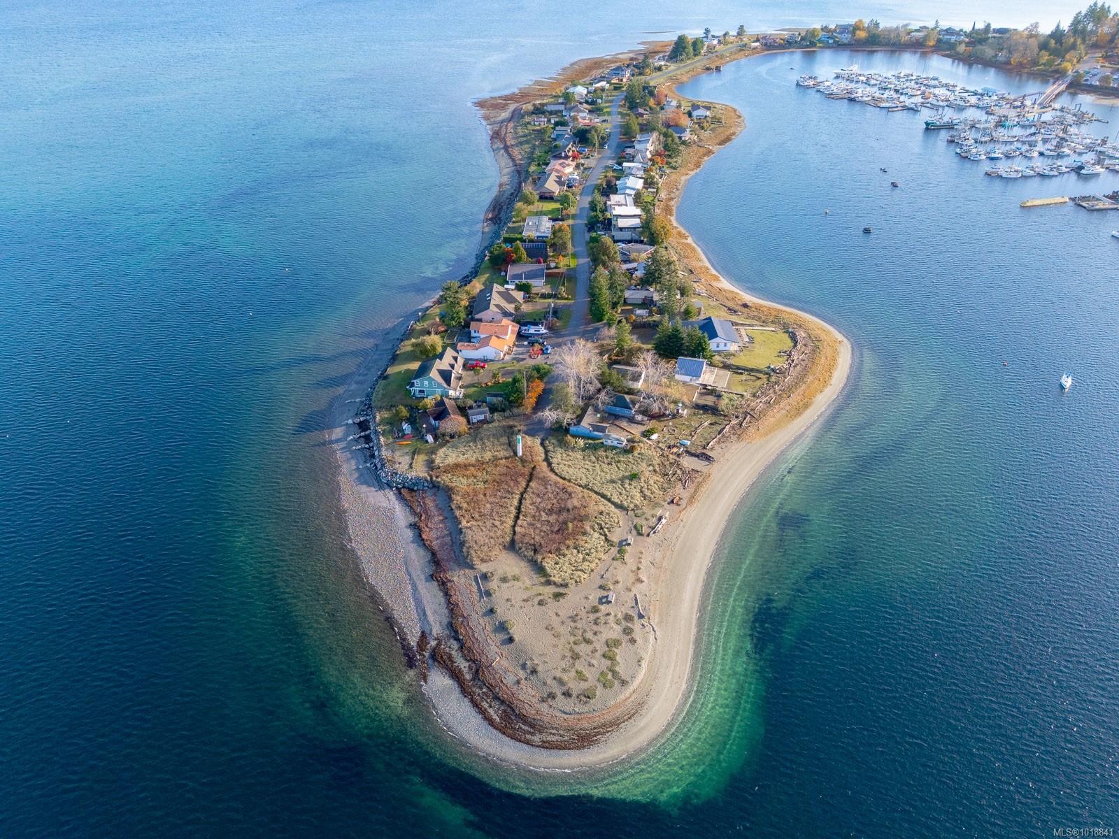 5496 Deep Bay Dr, Bowser, BC