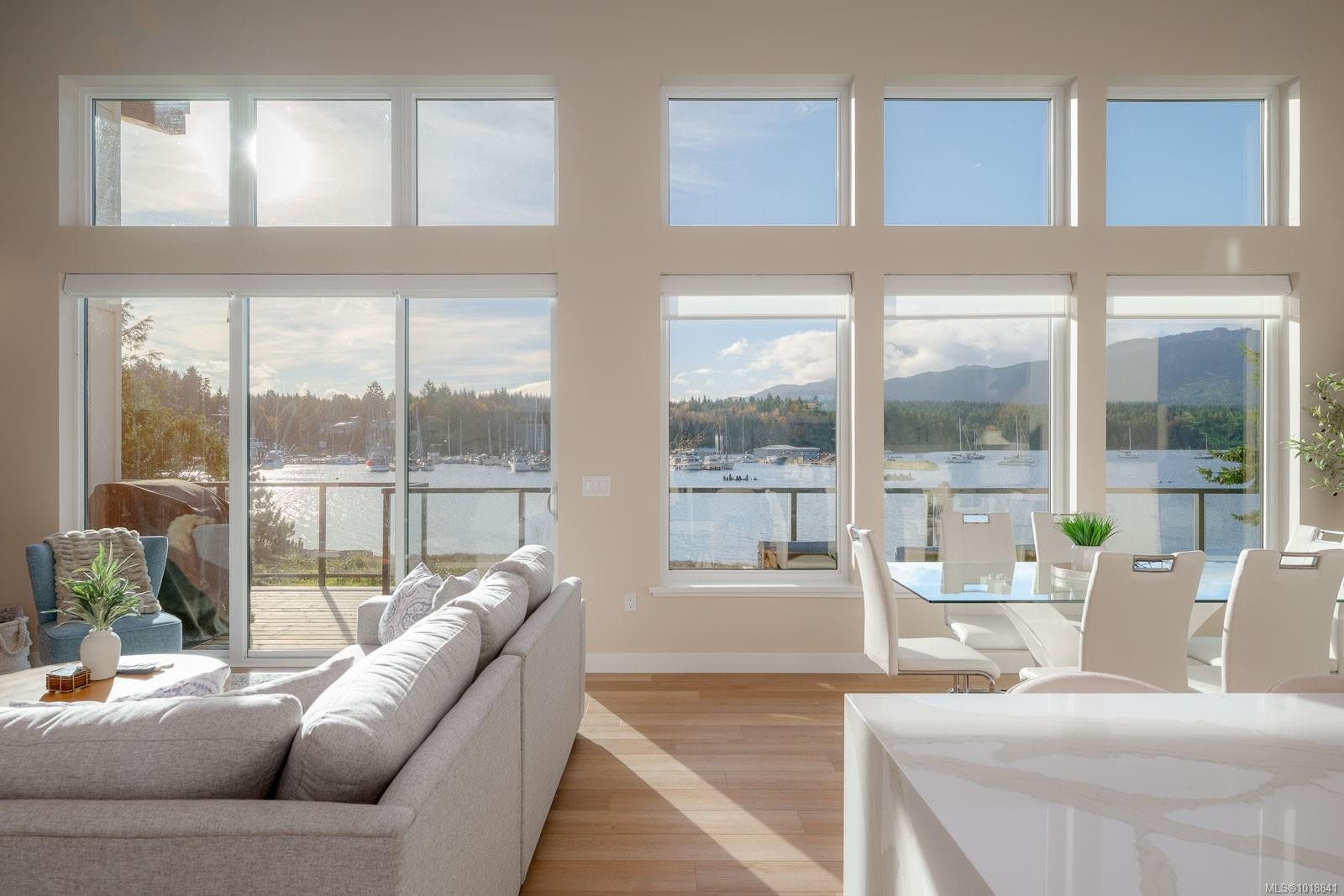 5496 Deep Bay Dr, Bowser, BC