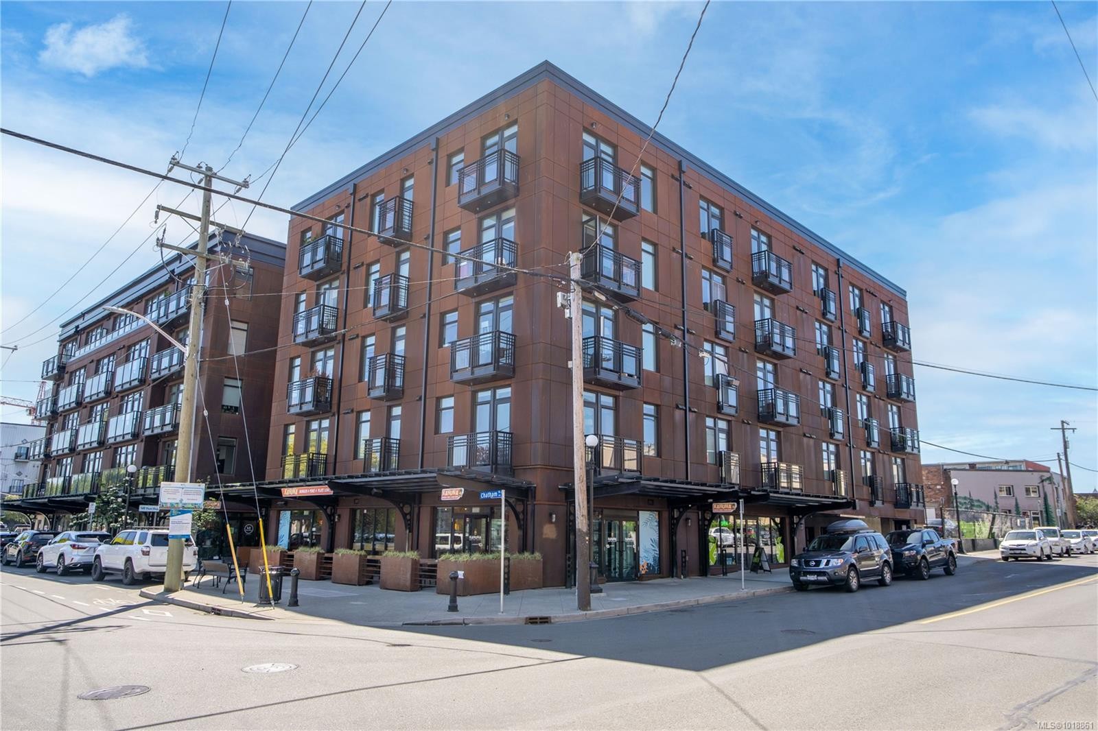 201-515 Chatham St, Victoria, BC - Outdoor With Facade