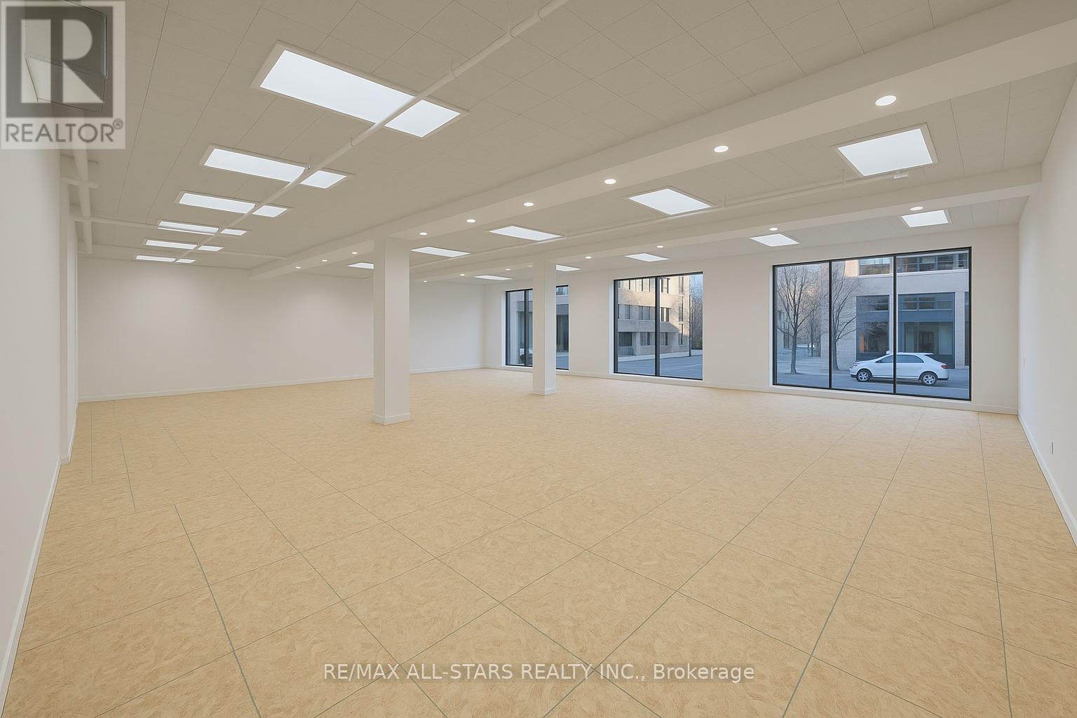 101 - 14 Mccaul Street, Toronto, ON