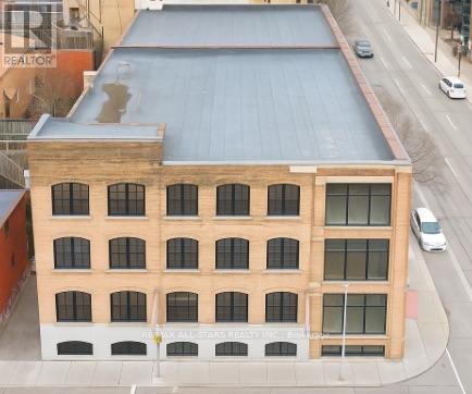 101 - 14 Mccaul Street, Toronto, ON