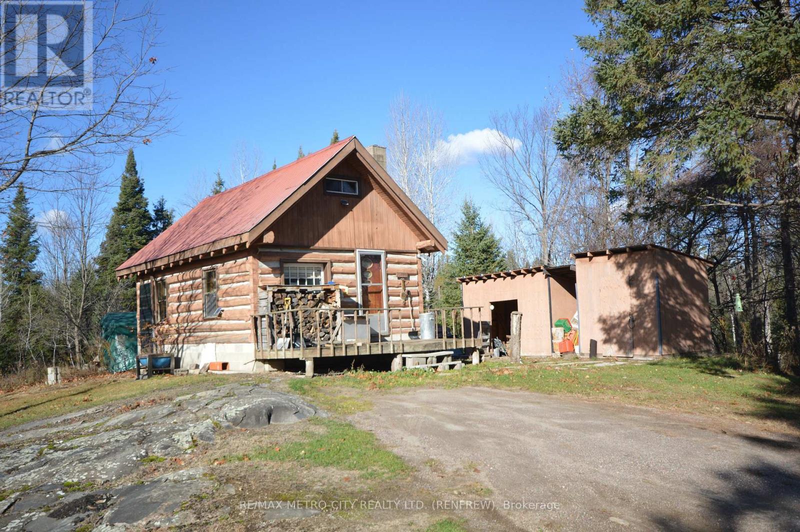 6340 Murphy Road, Greater Madawaska, ON - Outdoor