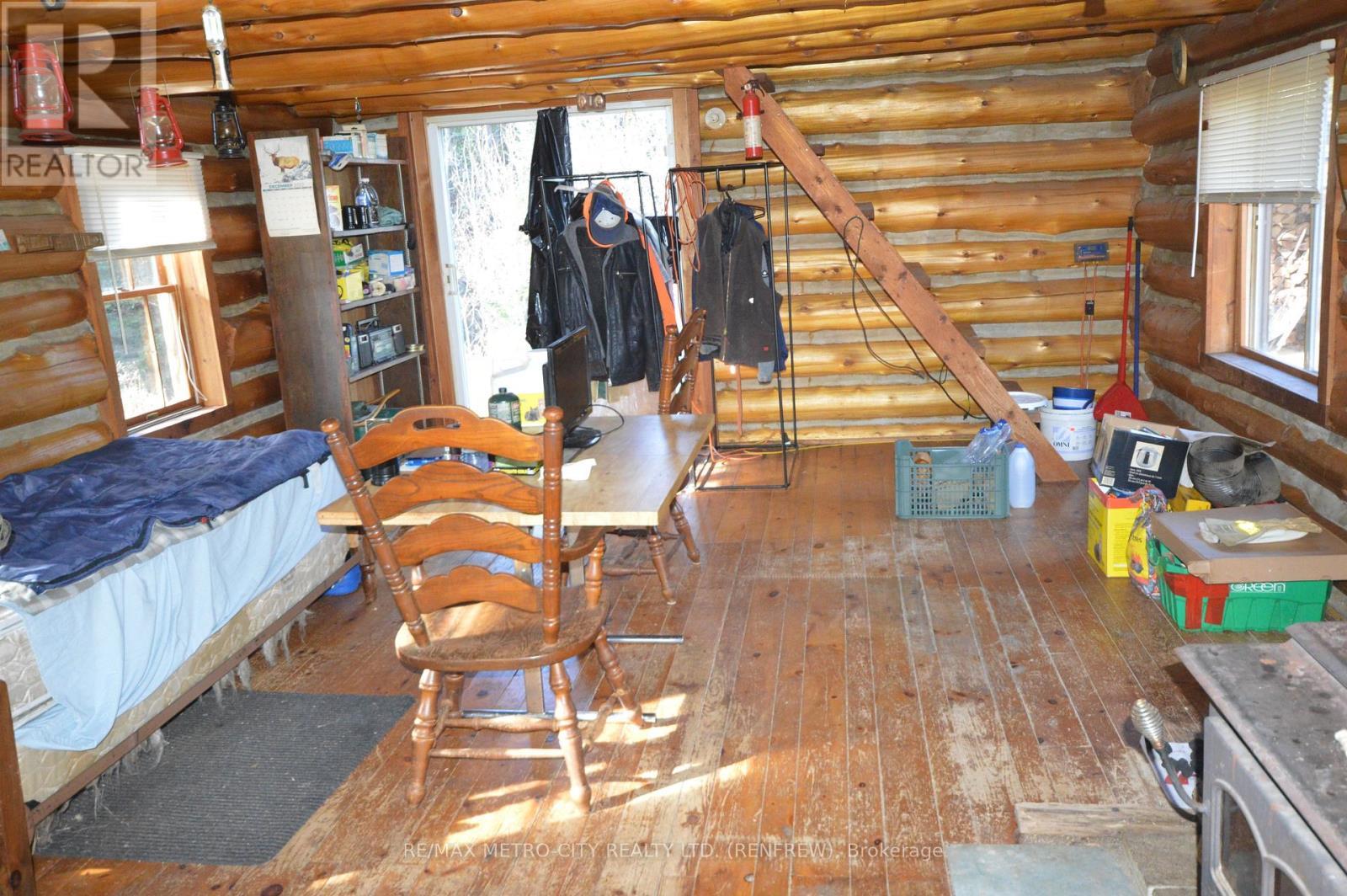 6340 Murphy Road, Greater Madawaska, ON - Indoor