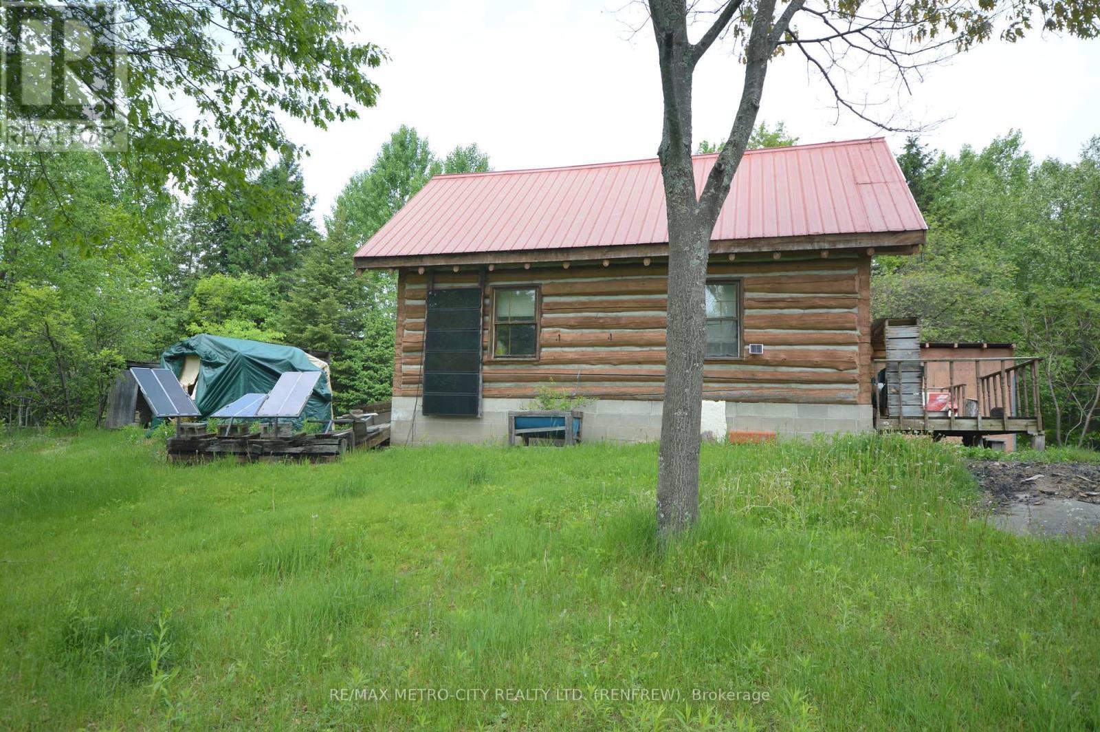 6340 Murphy Road, Greater Madawaska, ON - Outdoor
