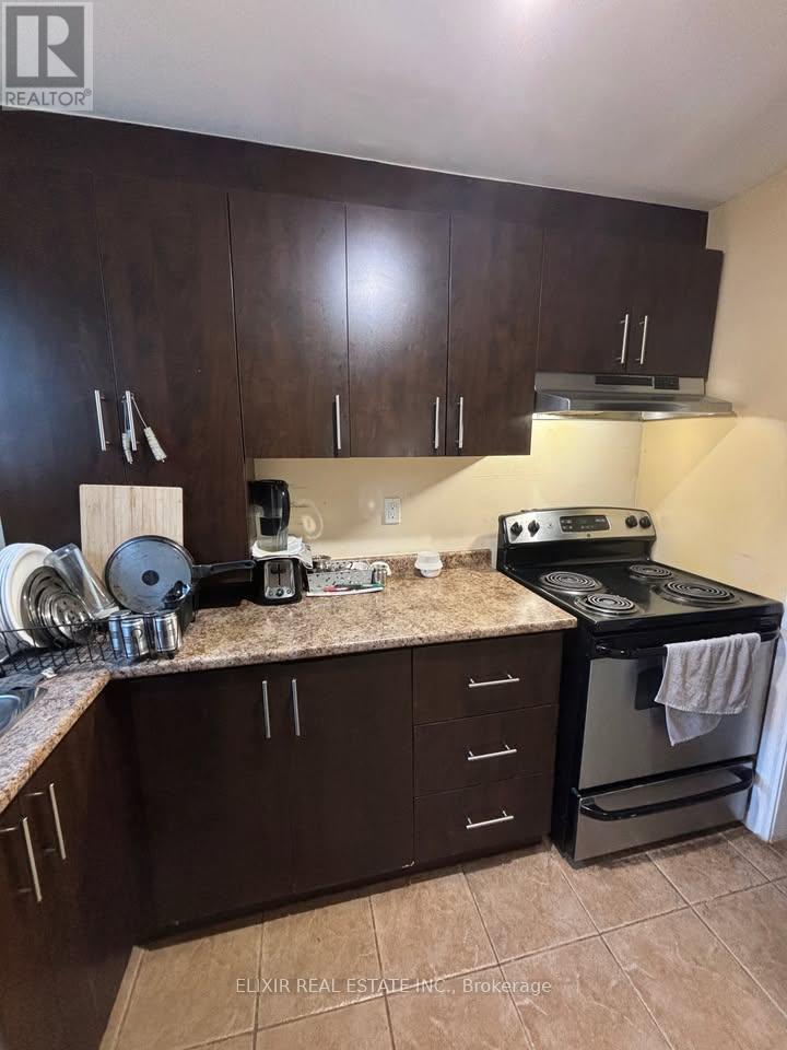 Basement - 4 Lonestar Crescent, Brampton, ON - Indoor Photo Showing Kitchen With Upgraded Kitchen