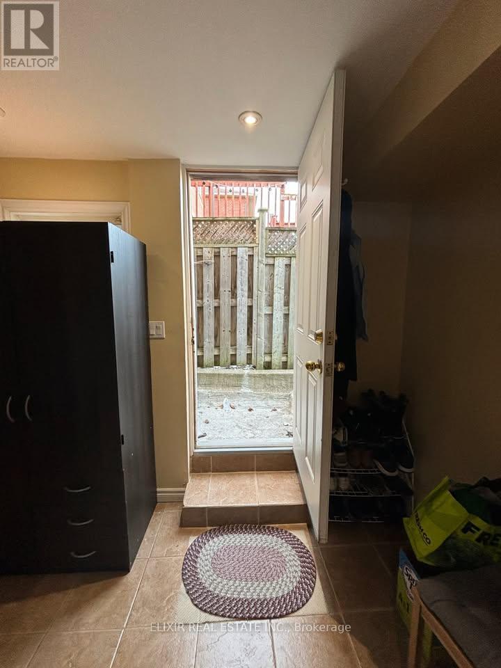 Basement - 4 Lonestar Crescent, Brampton, ON - Indoor Photo Showing Other Room