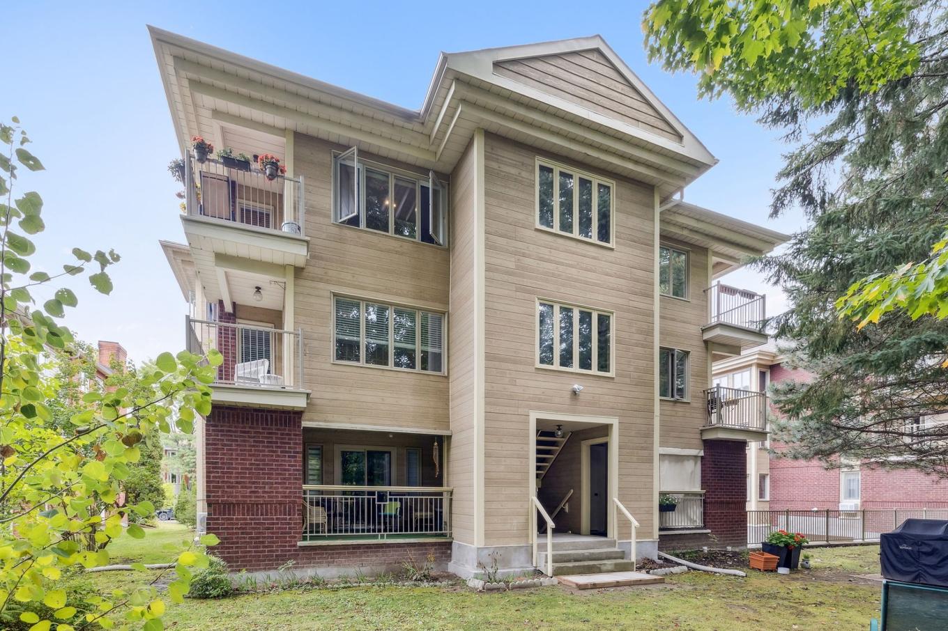 Exterior - 6-18 Rue De L'Épervier, Gatineau (Hull), QC - Outdoor With Balcony