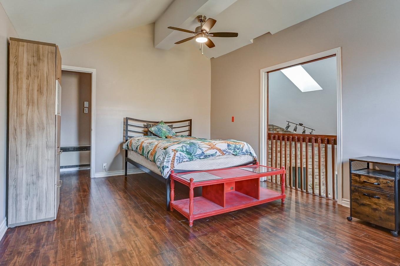 Primary bedroom - 409-9 Rue St-Léandre, Saint-Jérôme, QC - Indoor Photo Showing Bedroom