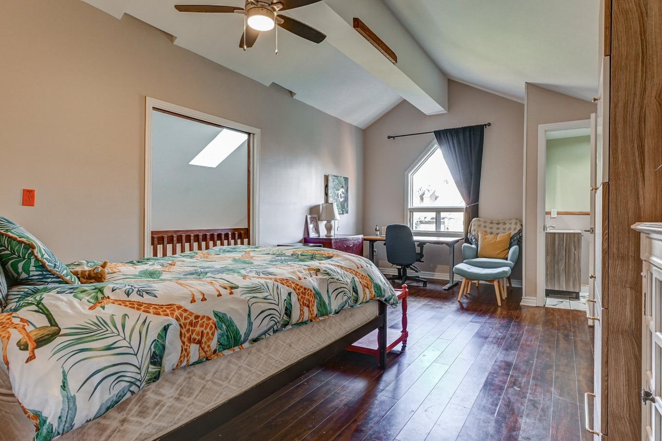 Primary bedroom - 409-9 Rue St-Léandre, Saint-Jérôme, QC - Indoor Photo Showing Bedroom