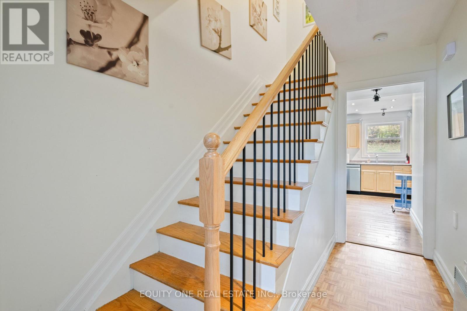 73 Hobart Crescent, Ottawa, ON - Indoor Photo Showing Other Room
