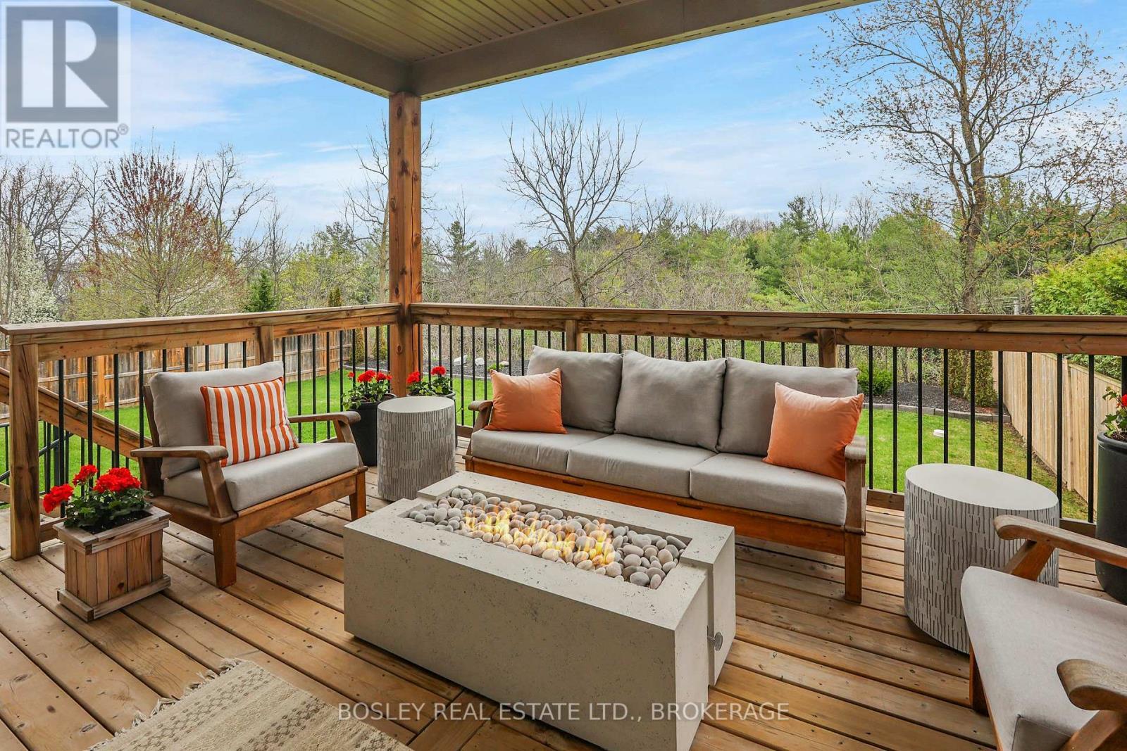 Covered Deck off of dining area with gas hookup - 32 Philmori Boulevard, Pelham (Fonthill), ON - Outdoor With Deck Patio Veranda With Exterior