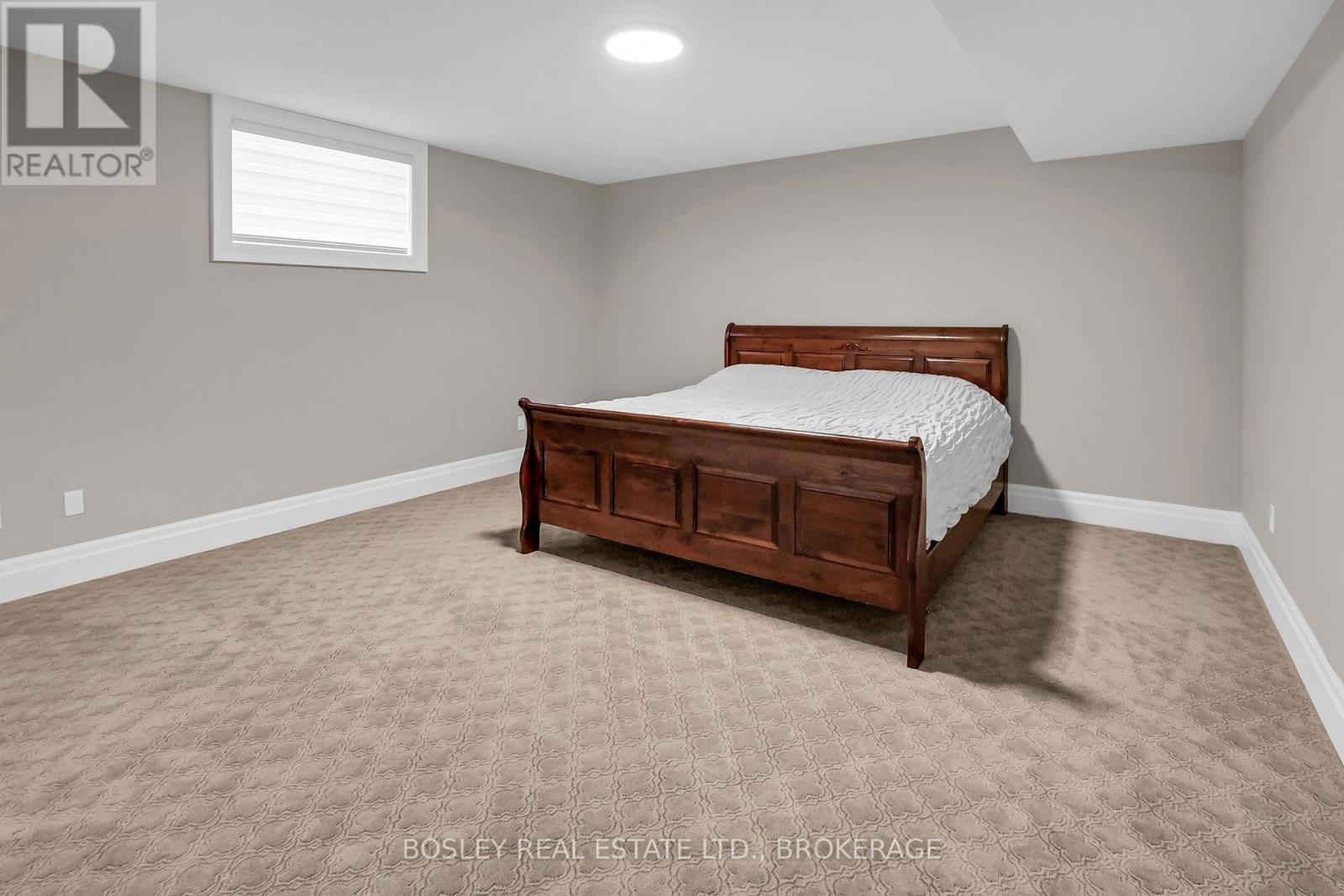 Bedroom #4 - 32 Philmori Boulevard, Pelham (Fonthill), ON - Indoor Photo Showing Bedroom