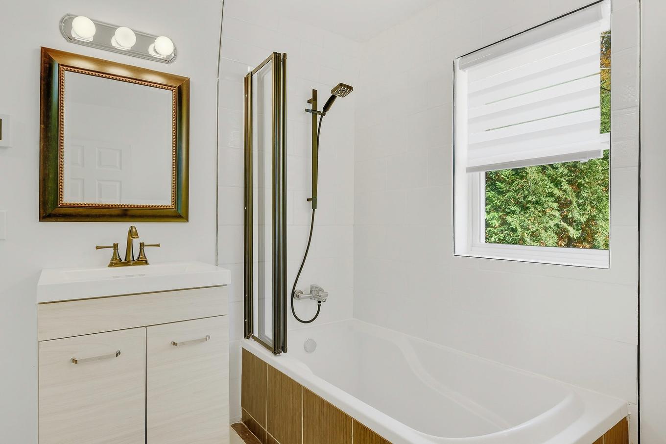 Salle de bains - 305 Ch. Du Tour-Du-Lac, Sainte-Agathe-Des-Monts, QC - Indoor Photo Showing Bathroom