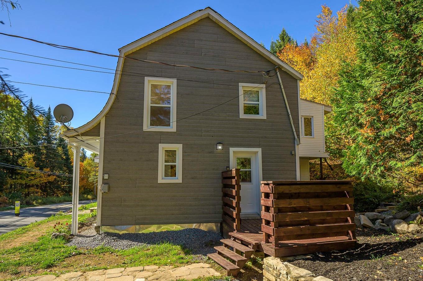 Extérieur - 305 Ch. Du Tour-Du-Lac, Sainte-Agathe-Des-Monts, QC - Outdoor