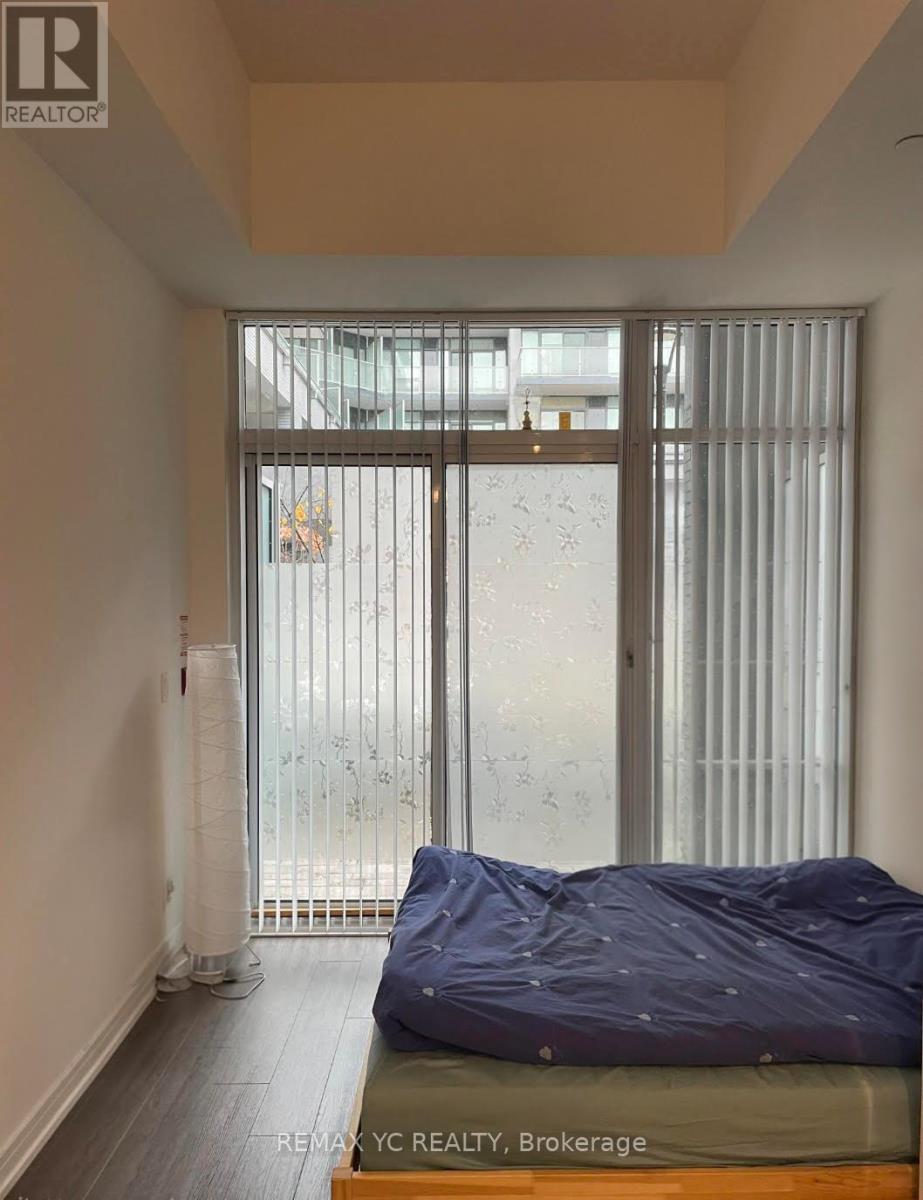 111 - 621 Sheppard Avenue E, Toronto, ON - Indoor Photo Showing Bedroom