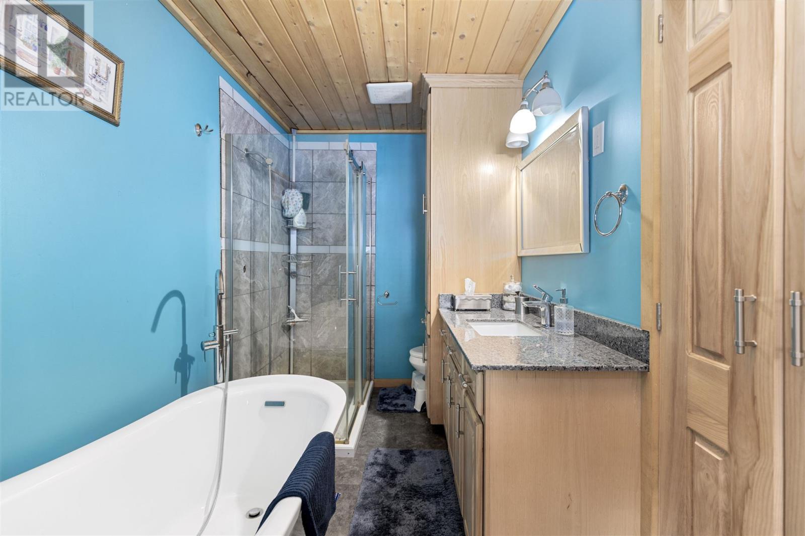 Lot 11 Concession 5 (East Parcel), Iron Bridge, ON - Indoor Photo Showing Bathroom