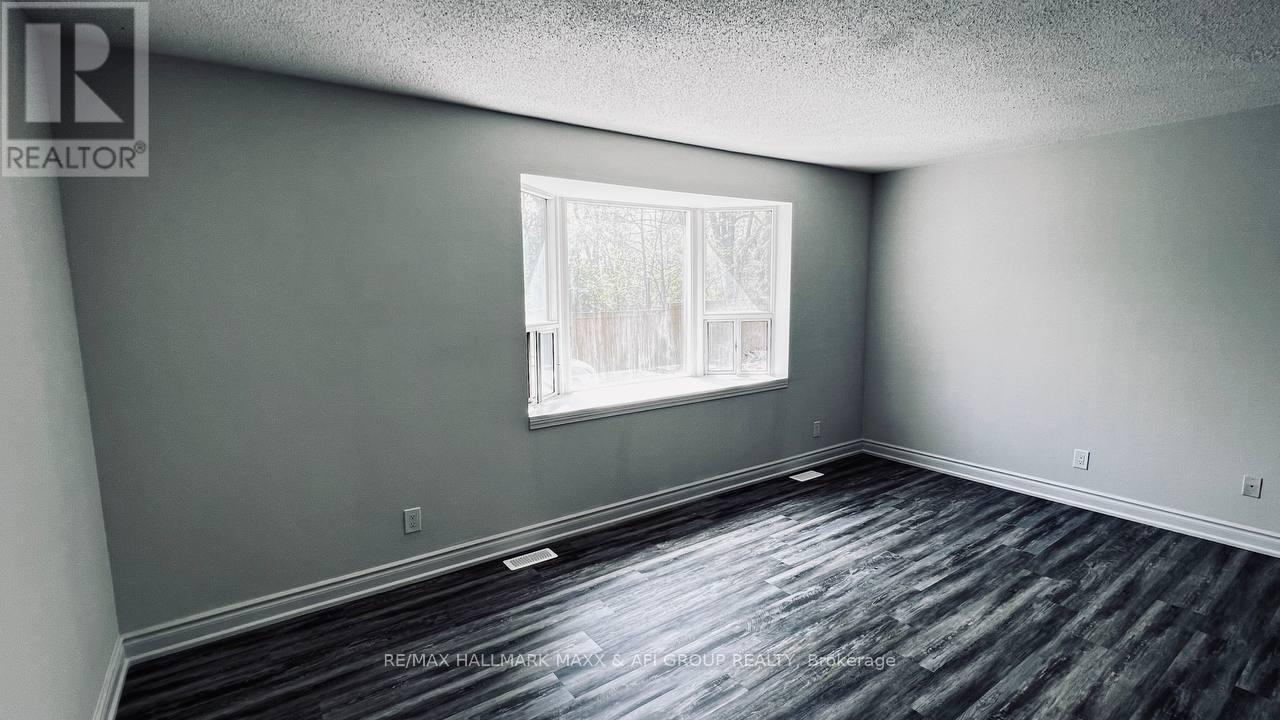Unit A - 82 Sanford Street, Barrie, ON - Indoor Photo Showing Other Room