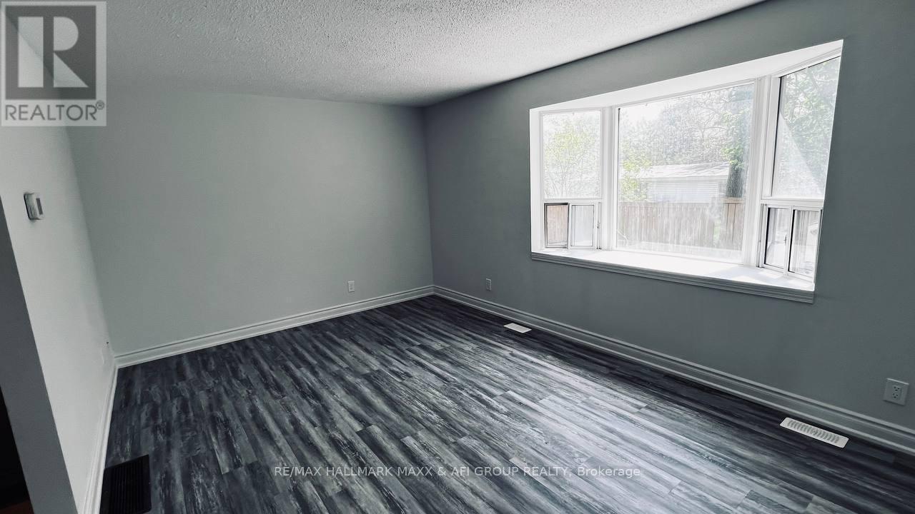 Unit A - 82 Sanford Street, Barrie, ON - Indoor Photo Showing Other Room