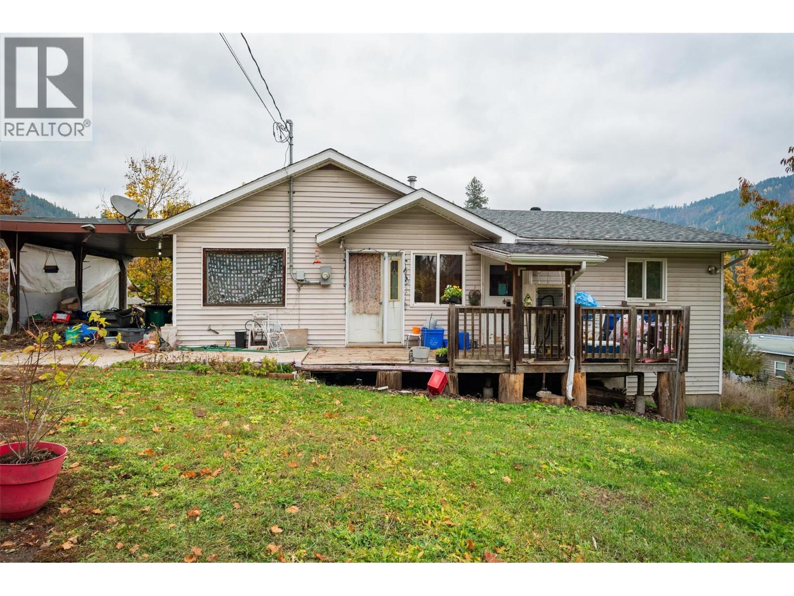 1976 Watson Lane, Fruitvale, BC - Outdoor With Deck Patio Veranda