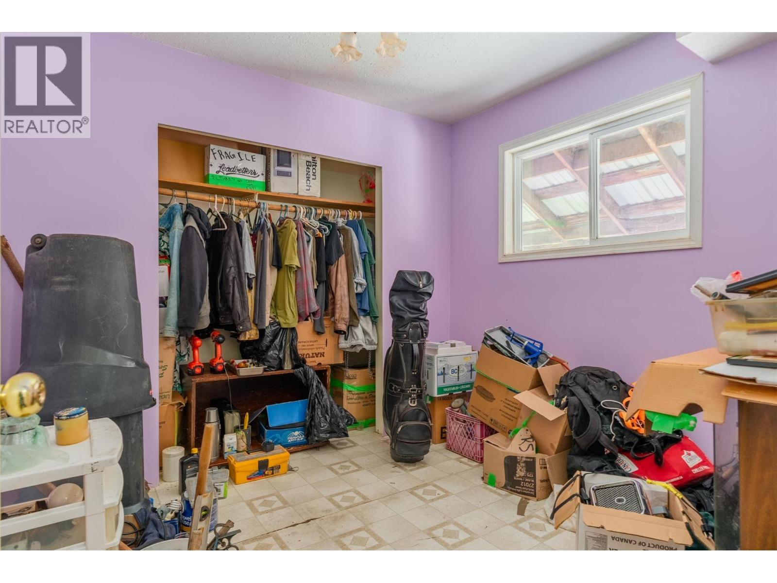 1976 Watson Lane, Fruitvale, BC - Indoor