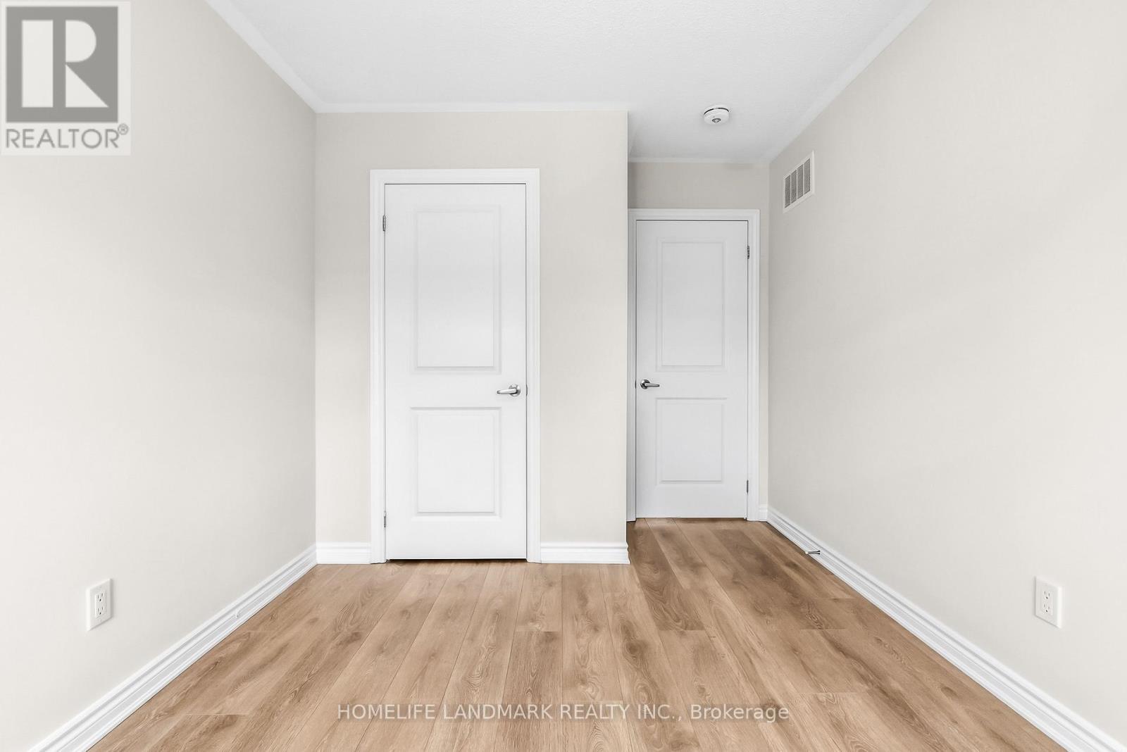 21 Sapphire Way, Thorold, ON - Indoor Photo Showing Other Room