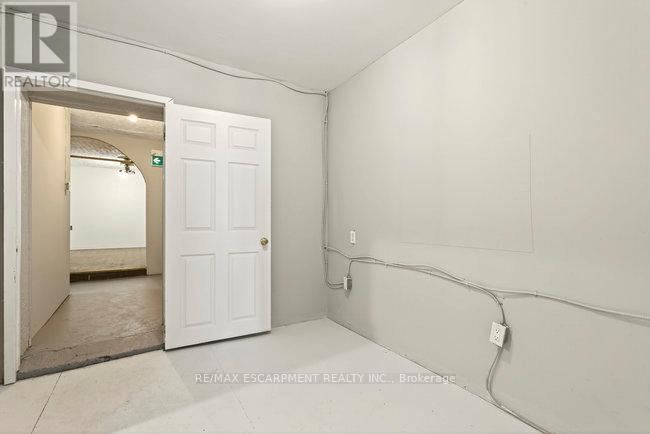 196 1/2 Kenilworth Avenue N, Hamilton, ON