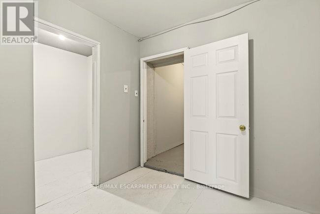 196 1/2 Kenilworth Avenue N, Hamilton, ON