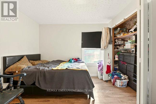 196 1/2 Kenilworth Avenue N, Hamilton, ON