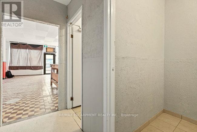 196 1/2 Kenilworth Avenue N, Hamilton, ON