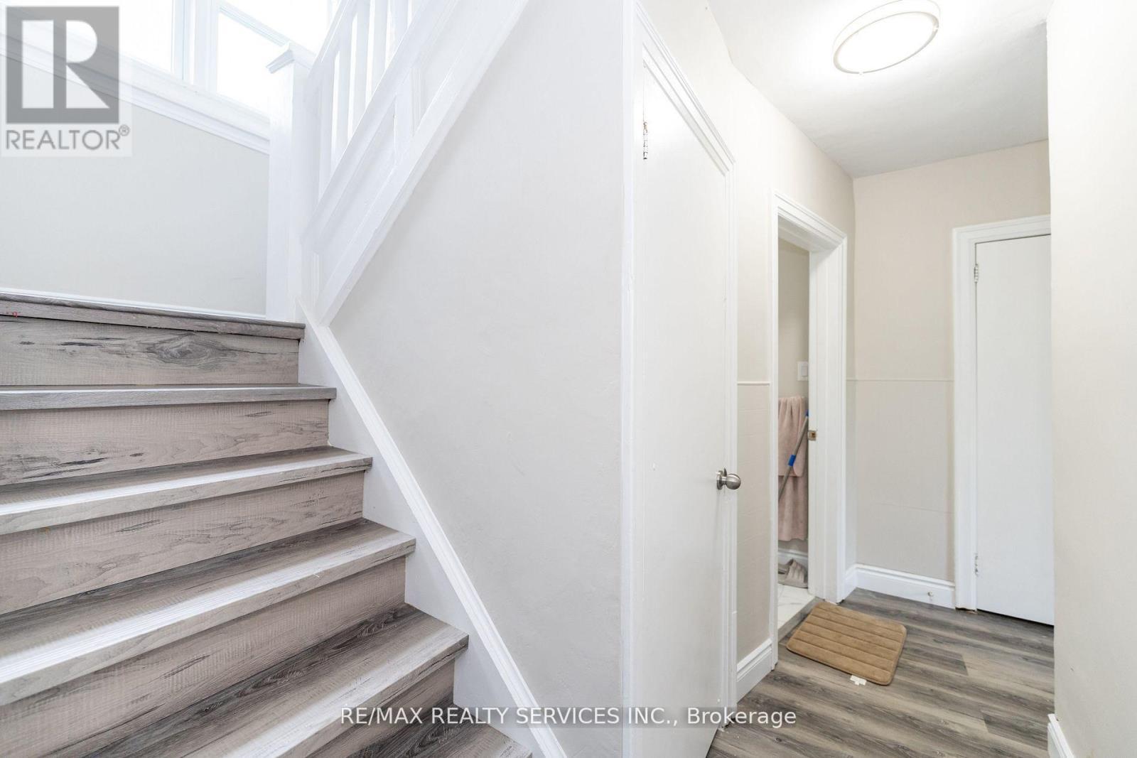 2178 Highway 6, Hamilton, ON - Indoor Photo Showing Other Room