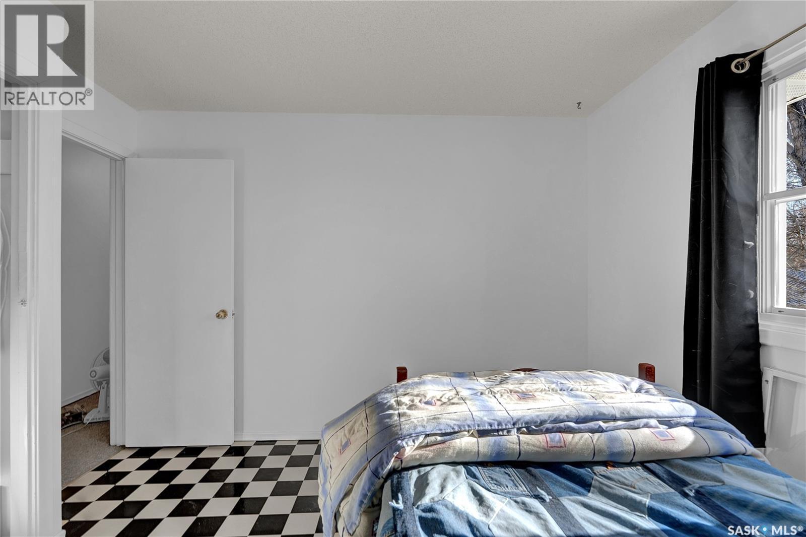 3047 Whitmore Avenue, Regina, SK - Indoor Photo Showing Bedroom