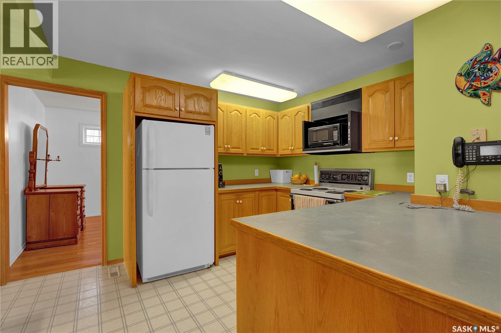 3047 Whitmore Avenue, Regina, SK - Indoor Photo Showing Kitchen