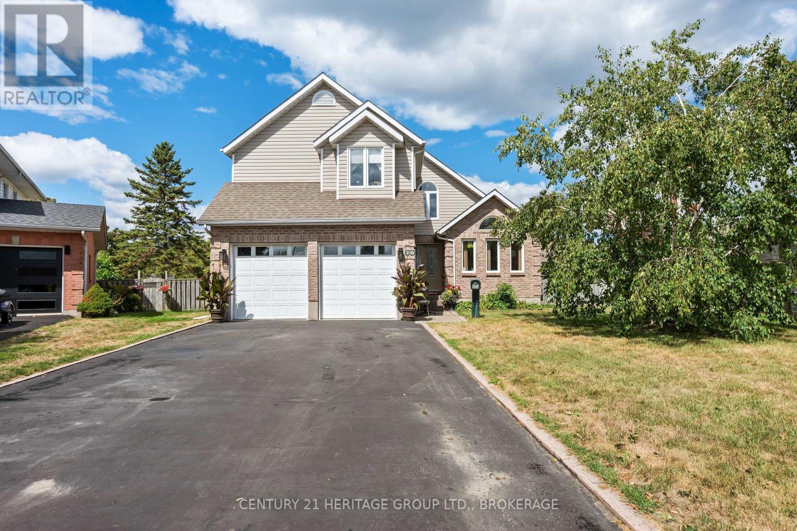 26 Miller Place, Loyalist (Amherstview), ON - Outdoor With Facade