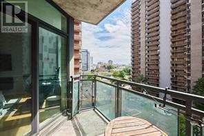 701 - 570 Laurier Avenue W, Ottawa, ON - Outdoor With Balcony
