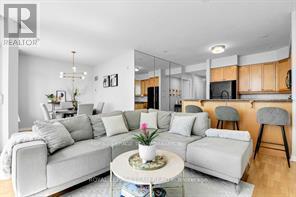 701 - 570 Laurier Avenue W, Ottawa, ON - Indoor Photo Showing Living Room