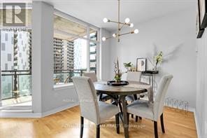 701 - 570 Laurier Avenue W, Ottawa, ON - Indoor Photo Showing Dining Room