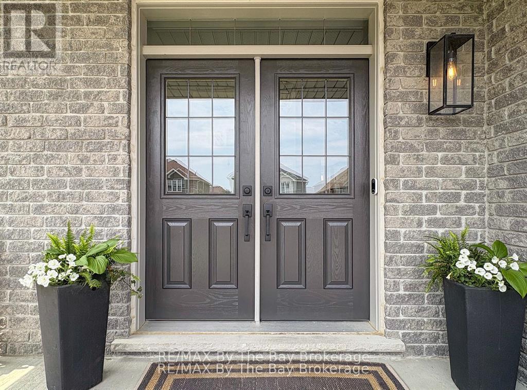 77 Lockerbie Crescent, Collingwood, ON - Outdoor With Exterior