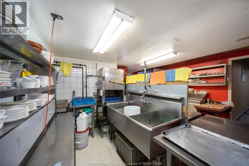 325 Ouellette Avenue, Windsor, ON