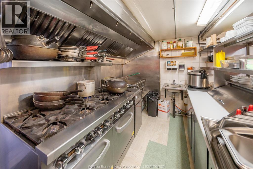 325 Ouellette Avenue, Windsor, ON