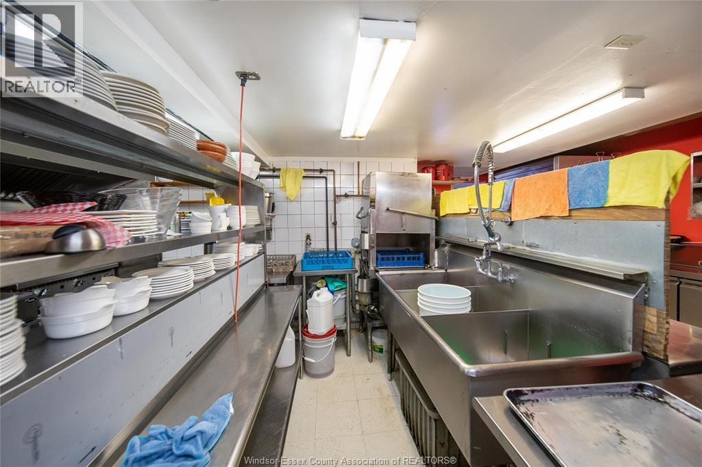 325 Ouellette Avenue, Windsor, ON