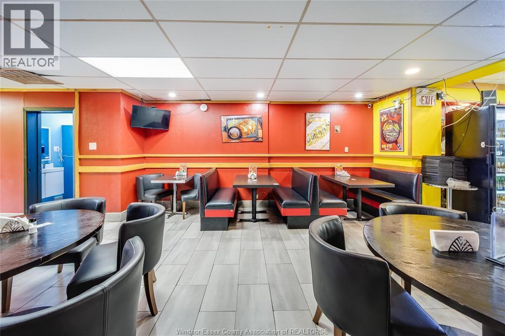 16 Talbot Street East, Leamington, ON