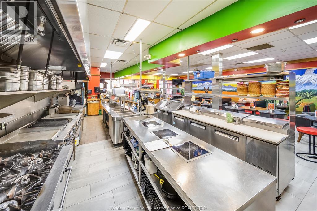 16 Talbot Street East, Leamington, ON