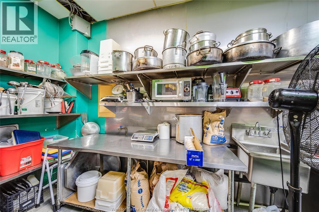 16 Talbot Street East, Leamington, ON