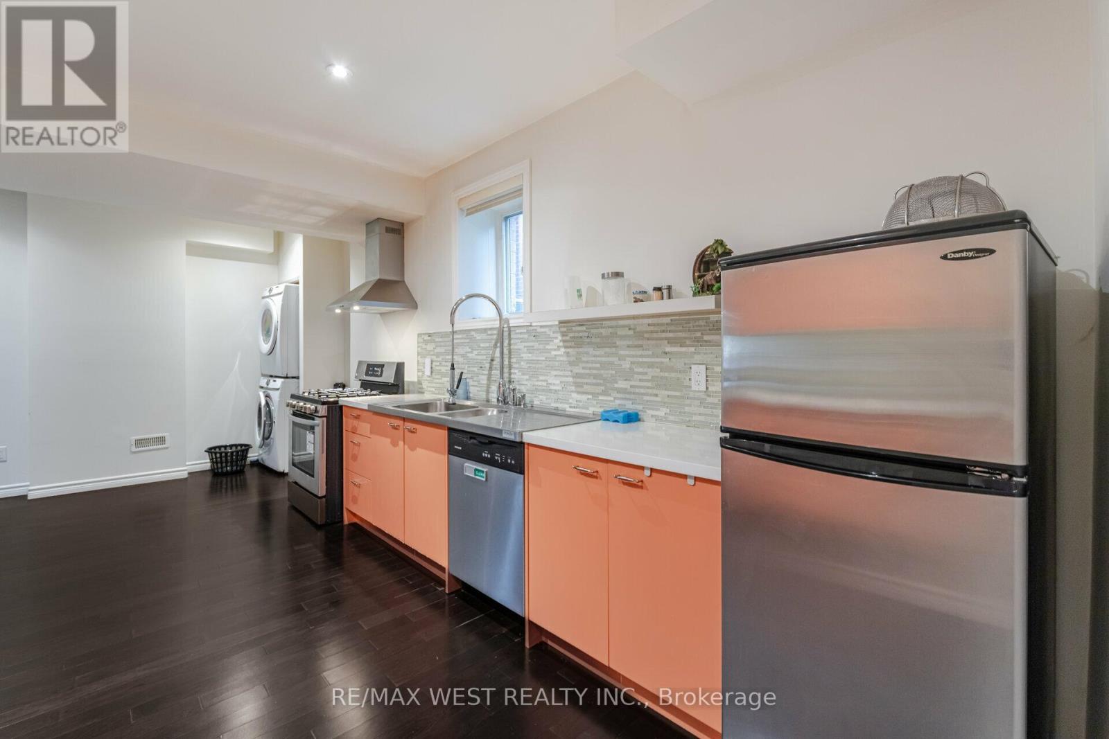 Bsmt - 92 Glengordon Crescent, Markham, ON