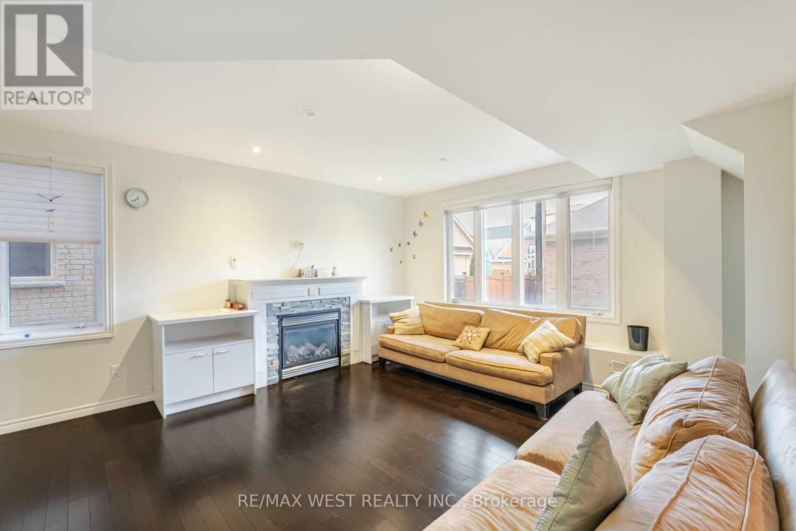 Bsmt - 92 Glengordon Crescent, Markham, ON