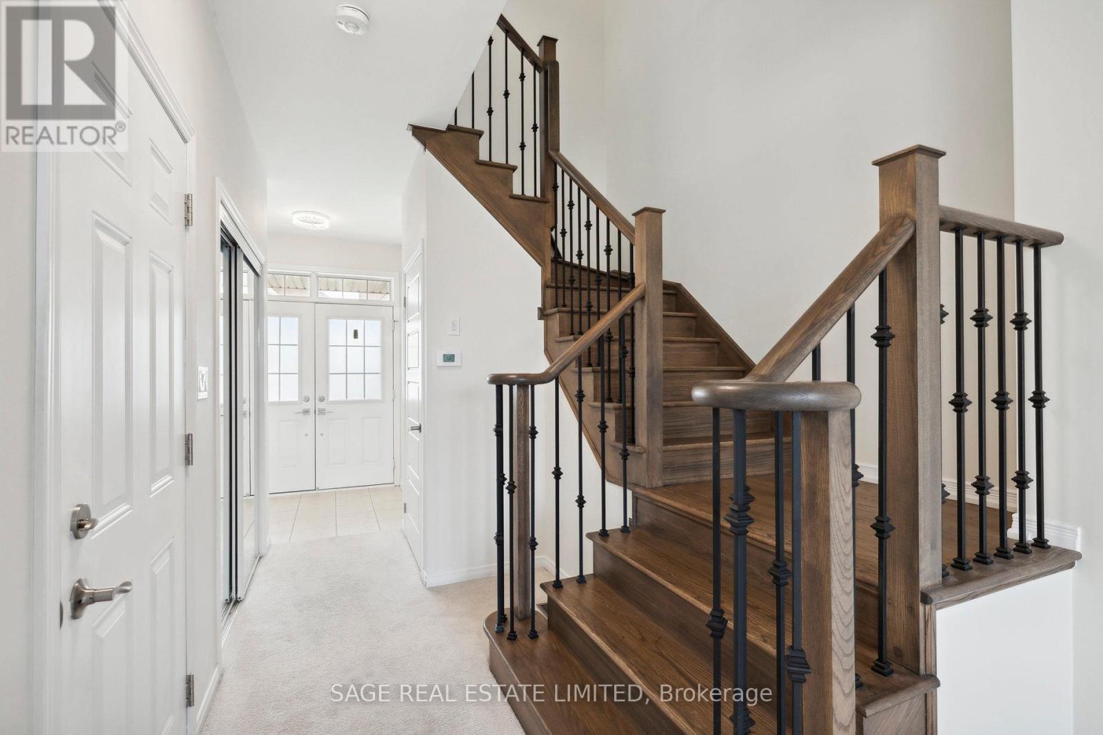 5 Legacy Lane, Thorold, ON - Indoor Photo Showing Other Room