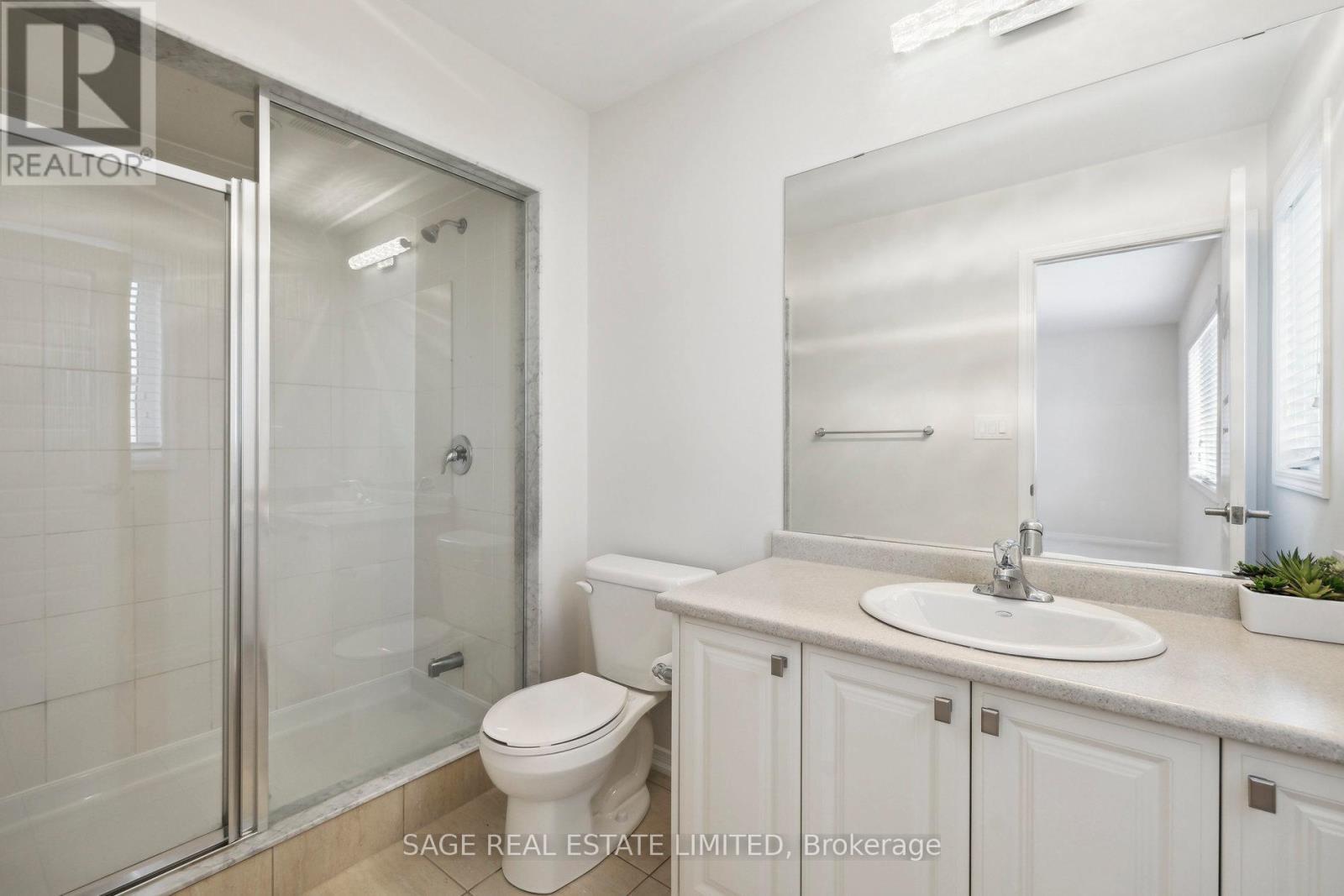 5 Legacy Lane, Thorold, ON - Indoor Photo Showing Bathroom