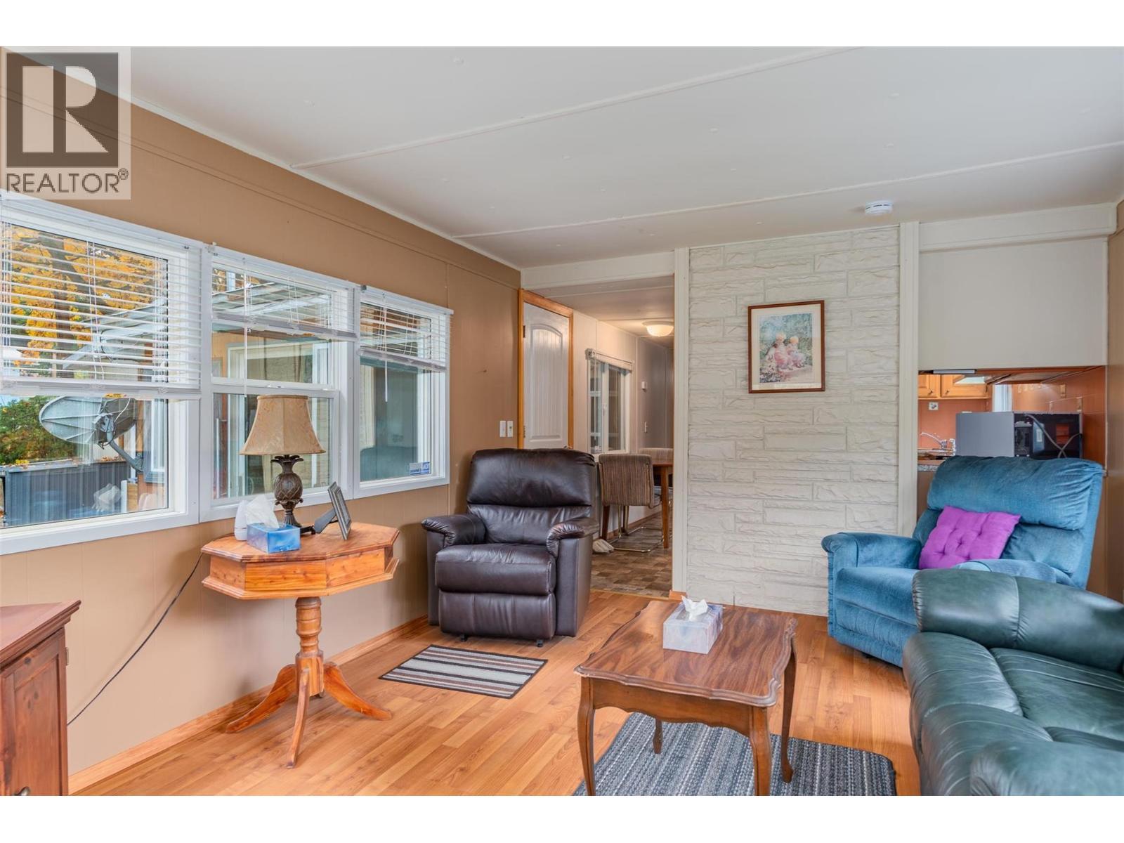 320 3Rd Avenue, Castlegar, BC