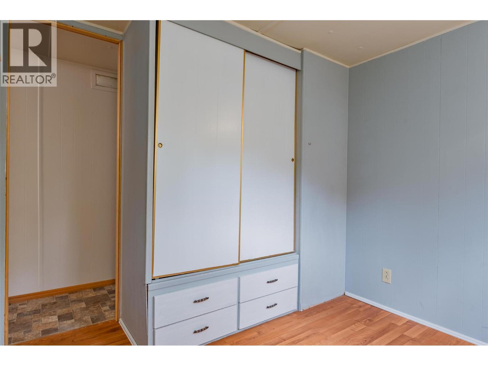 320 3Rd Avenue, Castlegar, BC