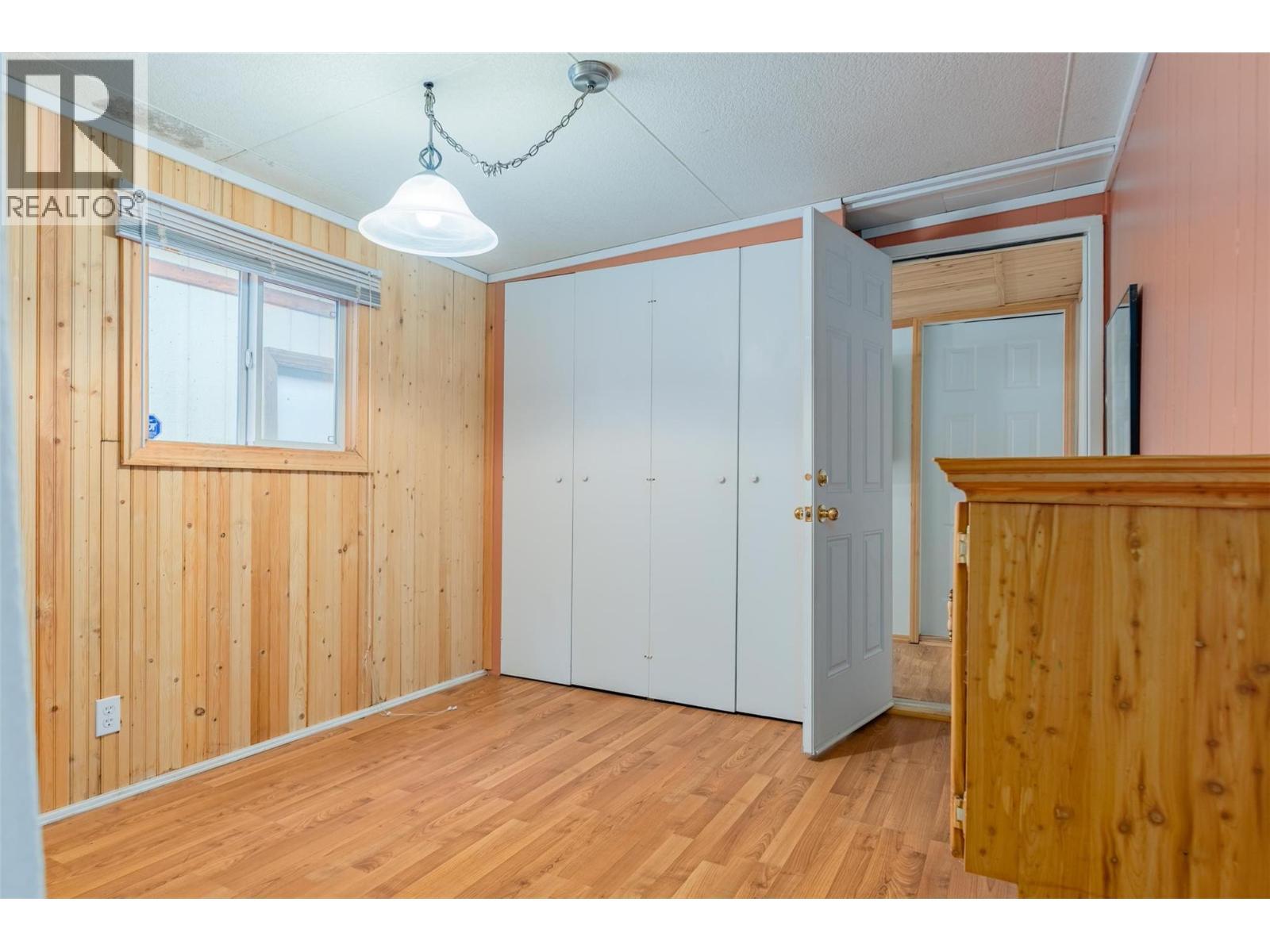 320 3Rd Avenue, Castlegar, BC